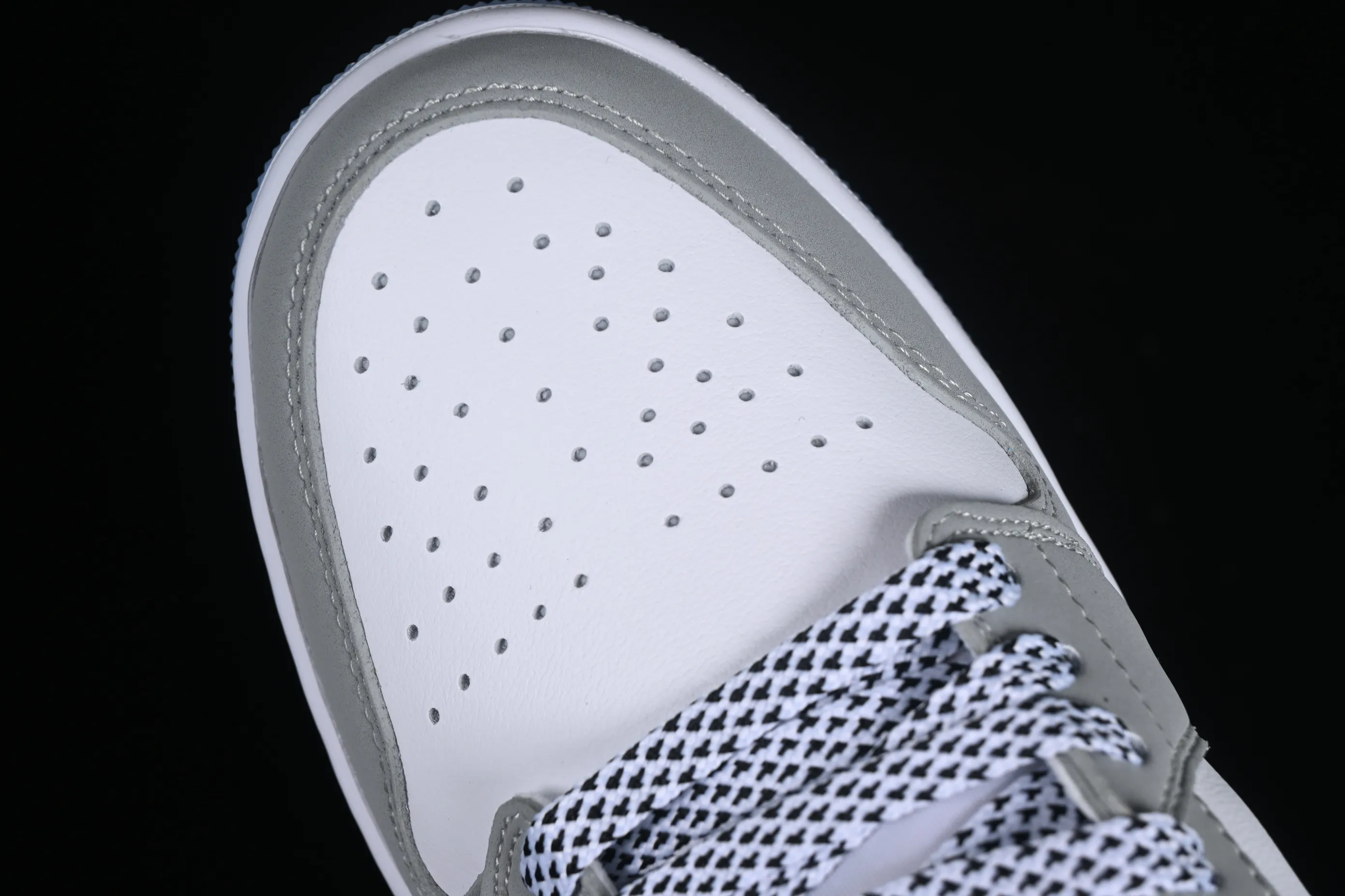 All Categories Air Jordan Jordan Series Basketball Shoes Air Jordan 1 Low Air Jordan 1 Low AJ1 Joe 1 Wolf Gray Low-top Cultural Leisure Sports Shoes DC0774-105